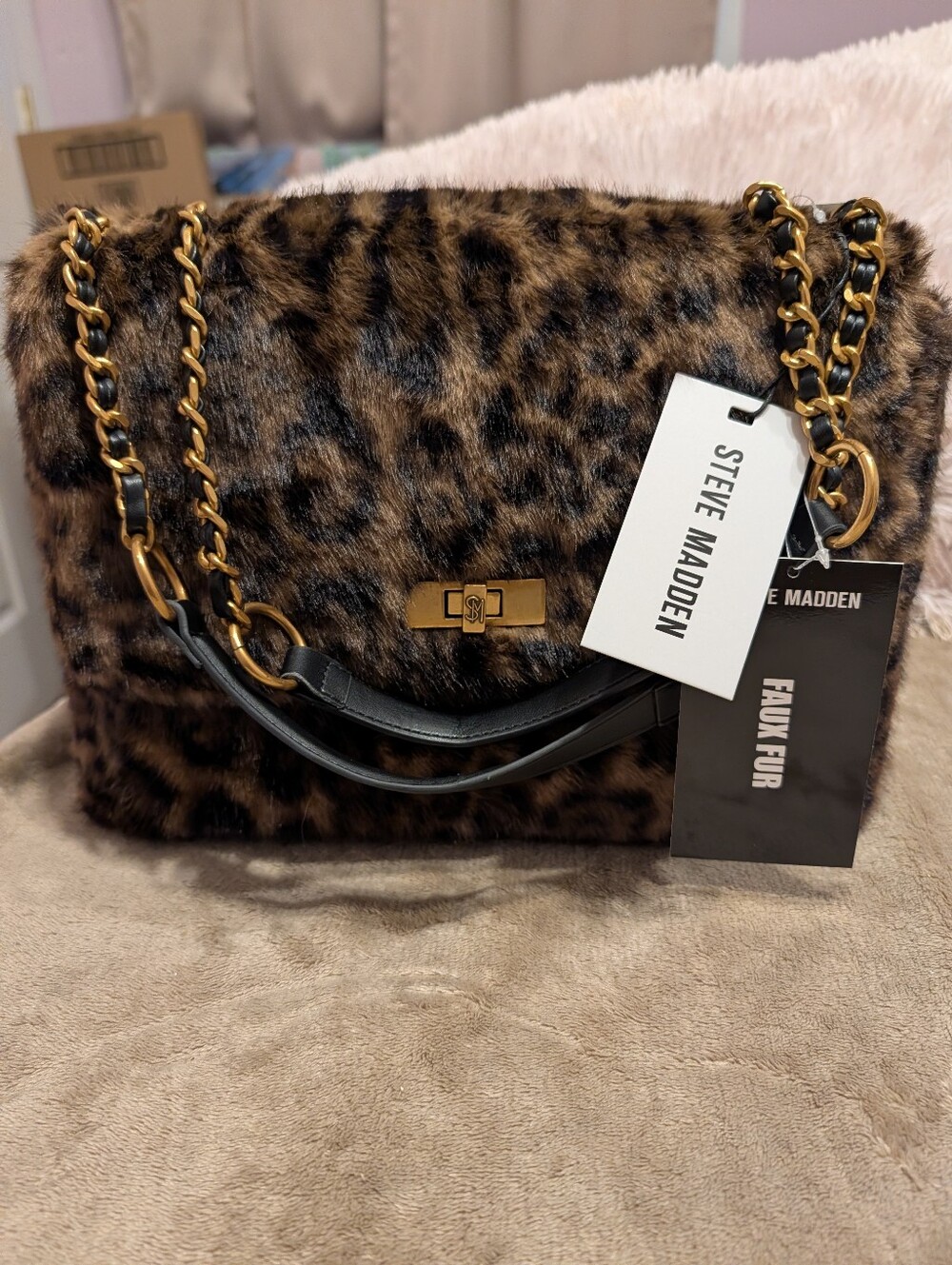 Viral Steve Madden Leopard Faux Fur Shoulder Bag with Gold Chain